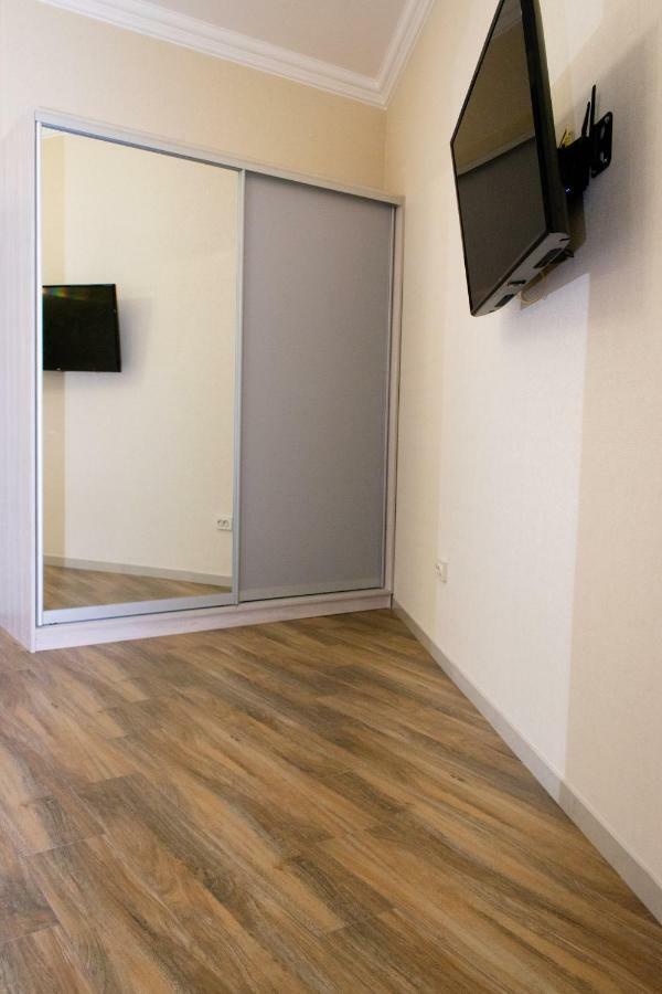 Apartment Barvy Lvova On Kostyushka St Exterior foto