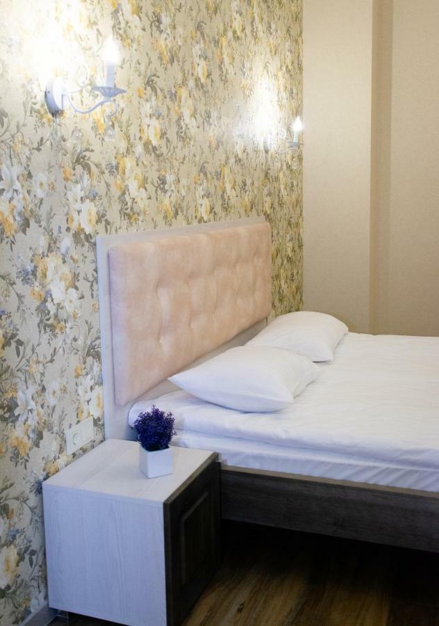 Apartment Barvy Lvova On Kostyushka St Exterior foto